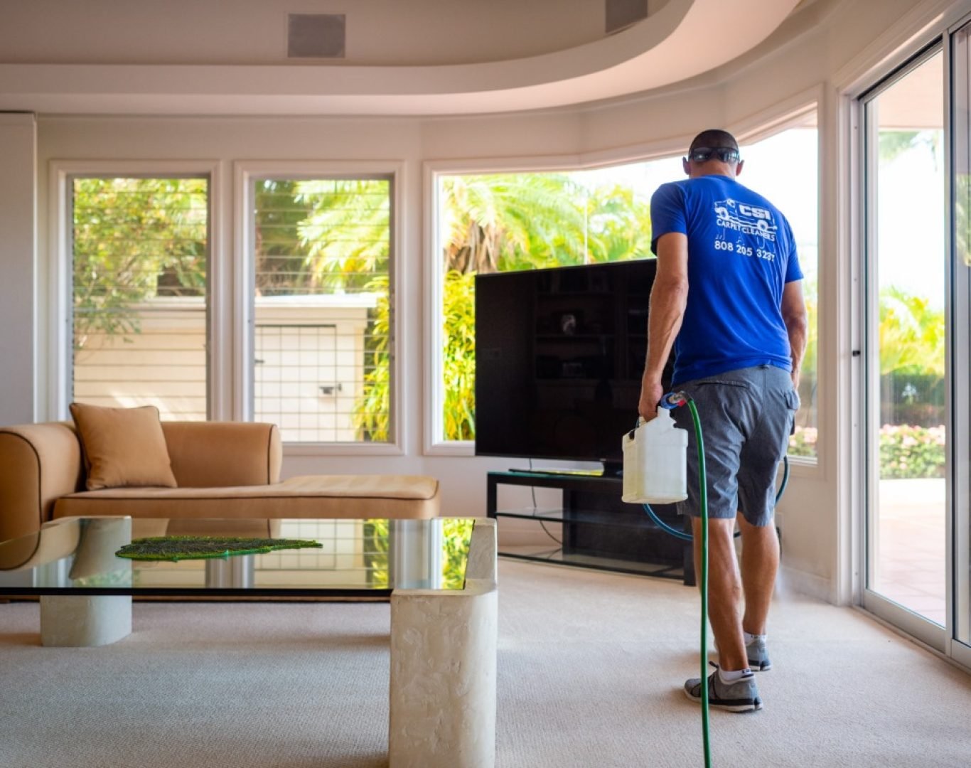 Professional house cleaning team in Maui, HI at work – CSI Cleaning Services near me